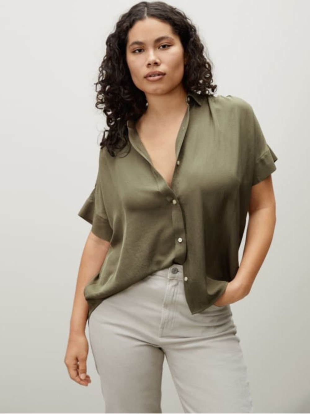 Everlane Green The Boxy Washable Silk Short-Sleeve Button-Down Shirt Size 0